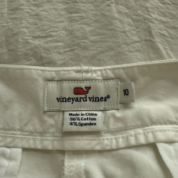 Vineyard Vines Womens Bermuda Shorts White Size 10 Flat Front Chino Whale Logo - Picture 5 of 12